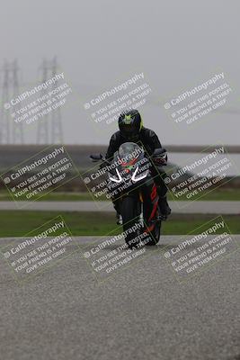 media/Nov-29-2025-TrackDaz (Sat) [[10ae2d9bce]]/C Group/Session 4 (Wheelie Bump)/